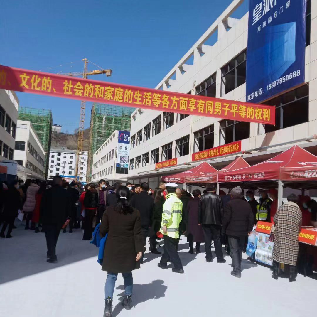 竹山旺恒国际多个优质门面出租